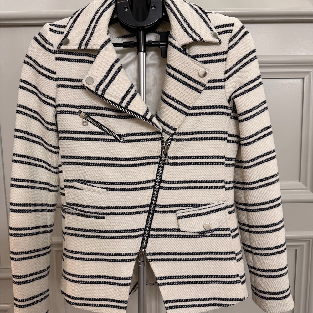 Veronica Beard Hadley, Dickey Jacket, size 2 Navy and White